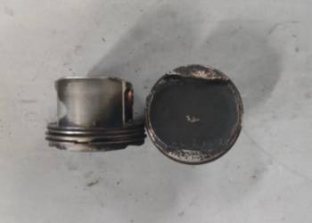Tłok Toyota 2.0 VVTI 28060