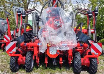 Siewnik punktowy pneumatyczny KUHN MAXIMA  3 TIL 8 E