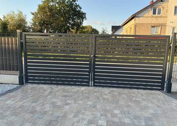 Brama dwuskrzydłowa w kolorze antracyt