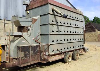 Suszarnia do zboża i kukurydzy Vertec V5600 14t diesel daszkowa mobilna