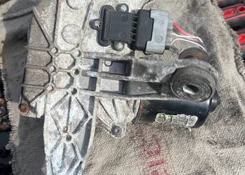 Mechanizm wycieraczki prawy przód Renault Scenic III