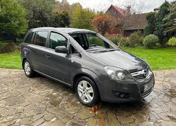 Opel Zafira na części lub odbudowy. Opel Zafira na części lub odbudowy.