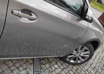 Drzwi prawy przód Auris II Drzwi prawy przód Auris II