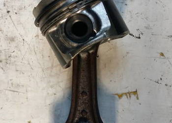 Tłok i korba OPEL 1.7CDTI P883 170,00 zł