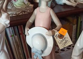 Porcelanowa figurka Lladro „Dreamer” z kolekcji Childhood wy Porcelanowa figurka Lladro „Dreamer” z kolekcji Childhood wy