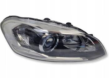 LAMPA PRAWA Volvo XC60 13-17r LIFT PRZEDNIA PRAWY PRZÓD LED europa 31420250