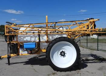 Opryskiwacze zaczepiane - ODYSSEY 2000-2500l belka od 15 do 18m