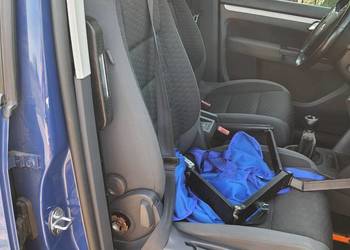 Volkswagen Touran do przewozu osoby niepełnosprawnej