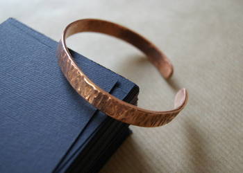 Bransoletka z miedzi rękodzieło artystyczne