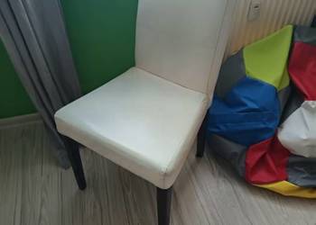 krzesła białe do jadalni