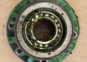 John Deere 8200 8400 8600 9600 Obudowa Łożyska HXE131928 AXE105273
