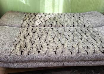 Dwie rozkładane kanapy