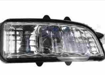 KIERUNKOWSKAZ W LUSTERKU PR - VOLVO V70/XC70 (BW) 2007.04 ->
