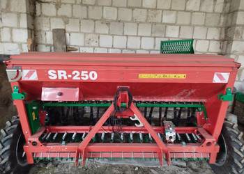 Siewnik Agro-Masz SR250