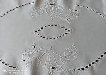 Bieżnik, obrus, bawełna, haft Richelieu, PRL