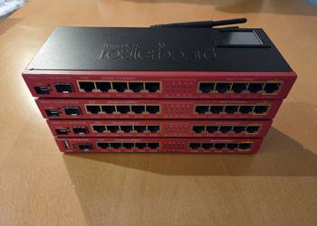Router MikroTik RB2011UiAS-2HnD-IN