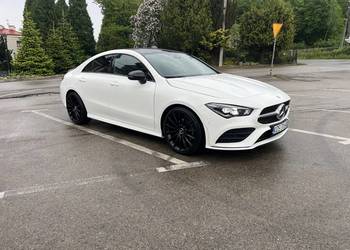 Mercedes Benz Cla 118 Amg alufelgi 19 biały ładny Europa prywatny