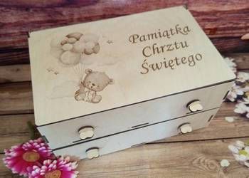 Pamiątka Chrztu Świętego – drewniana szkatułka z szufladką