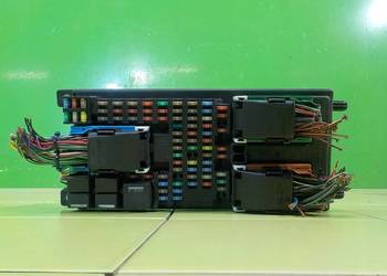 RANGE ROVER SPORT I 2.7 TDV6 07r SUV skrzynka bezpiecznikow YQE500420