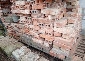 Cegła rozbiórkowa dziurawka