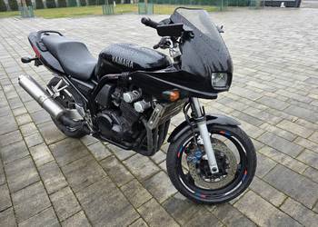 Yamaha FZS 600 Fazer