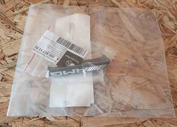 MERCEDES W205 AMG ZNACZEK LOGO ATRAPA CHŁODNICY ZDERZAK PRZÓD A205817510164