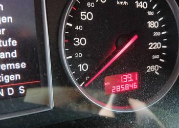 Licznik Audi A4 B6 8E0920930S stan bardzo dobry 204000 km Rybnik