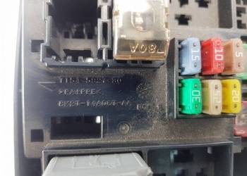 SKRZYNKA BEZPIECZNIKÓW 8X2T-14A003-AA JAGUAR XF I