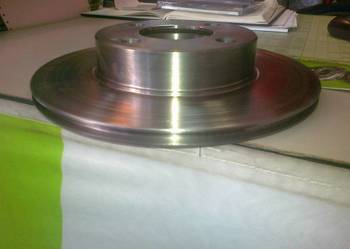 AUDI 100 C3 1.6+1.8+1.9+2.TARCZA HAM. 257X13 NOWA PRD1115