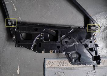 Audi 80 B4 Uszczelka Pianka tapicerki drzwi Lewy przód 893867367A 893867381