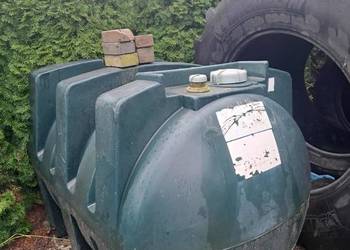 BECZKA NA WODE PALIWO PLASTIKOWA 1300L