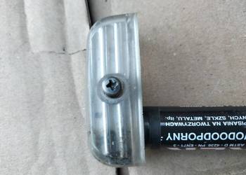 AUDI 80B4 80 B4 ZAŚLEPKA OSŁONA MASKOWNICA HALOGENU PRAWA HALOGEN