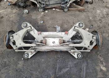 BELKA / SANKI TYŁ AUDI S8 D3 4E0505235H