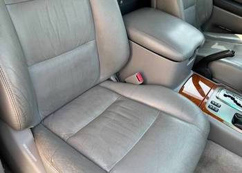 Komplet fotele przednich Toyota Land Cruiser 100 beżowe