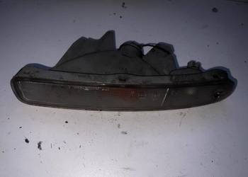 kierunkowskaz prawy mazda 323f