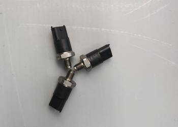 Czujnik na listwe Fiat 1.9 JTD 0281002475