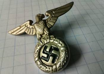Stara metalowa, blaszana odznaka na czapkę III Rzesza Wehrmacht