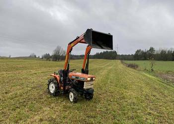 Sprzedam Traktorek Kubota B 1402- M 4x4 z Turem 3Sekcyjnym i łyżką