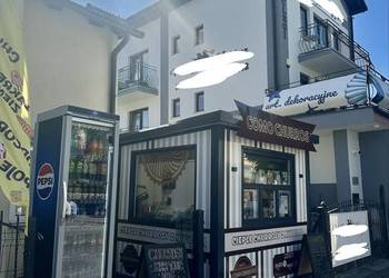 Gotowa do pracy budka gastronomiczna | CHURROS | odebrana przez sanepid