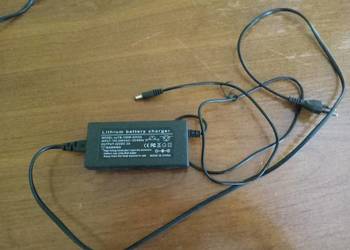 ładowarkado hulajnogi elektrycznej