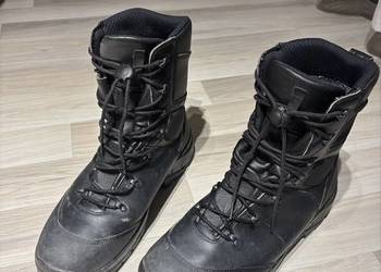 Zadbane buty służbowe rozmiar 47,5