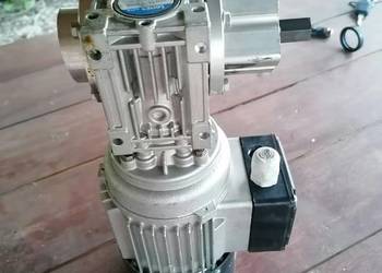 Sprzedam silnik z motoreduktorem Lenze BAF63/4B-7