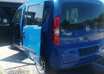 Opel Combo D 7-osobowy Tour Exellence 1.6 CDTI 90HP Automat 2015 7miejsc
