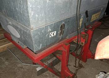 Rozsiewacz 1000l ocynk nowa przekładnia i wałek. Transport