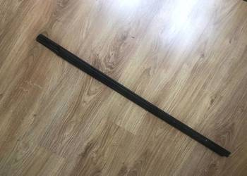 LISTWA ZGARNIAJĄCA SZYBY DRZWI PRAWY TYŁ KIA SPORTAGE II 04-10