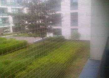 Siatka zabezpieczająca balkon BEZINWAZYJNY MONTAŻ Warszawa Siatka Balkonowa Siatka zabezpieczająca balkon BEZINWAZYJNY MONTAŻ Warszawa Siatka Balkonowa