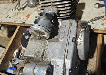 Komar silnik wal skrzynia zapłon motorynka