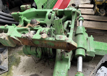 John Deere 6930 Wspornik Osi Przedniej Oś Podporowa z TLS Miękka L173793 L…