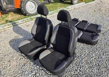 Fotele , tapicerka peugeot 207 3d