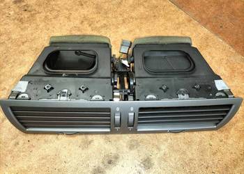 Kratka centralna nawiewu deski rozdzielczej BM WE65 E66